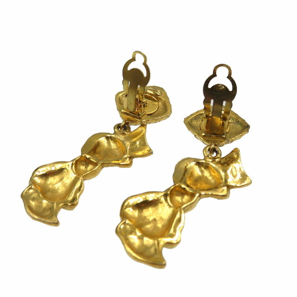 CHANEL Ribbon Metal Gold Earrings 0206 - Picture 3 of 6
